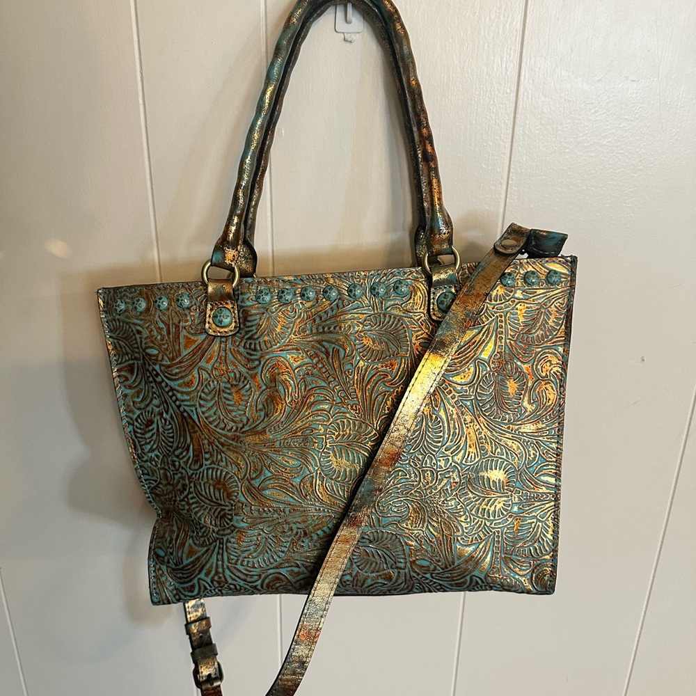 Patricia Nash Metallic Embossed Shoulder Bag Set